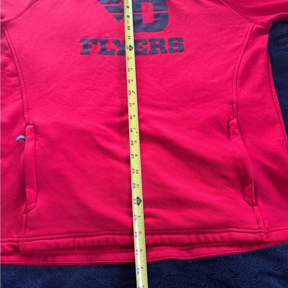DAYTON FLYERS (UNDER ARMOUR) hoodie. - Picture 15 of 16
